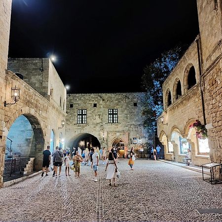 House With Garden In City Of Rhodes Rhodes City Buitenkant foto
